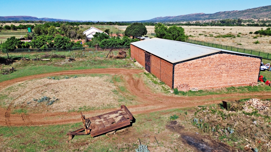 Commercial Property for Sale in Hartebeesfontien AH North West